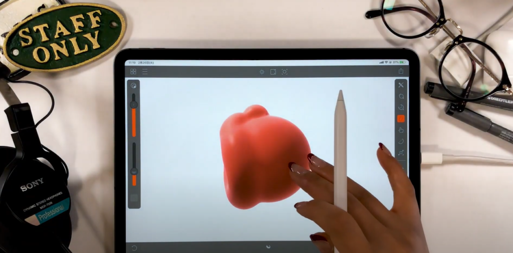 Person sculpting in 3D using an iPad